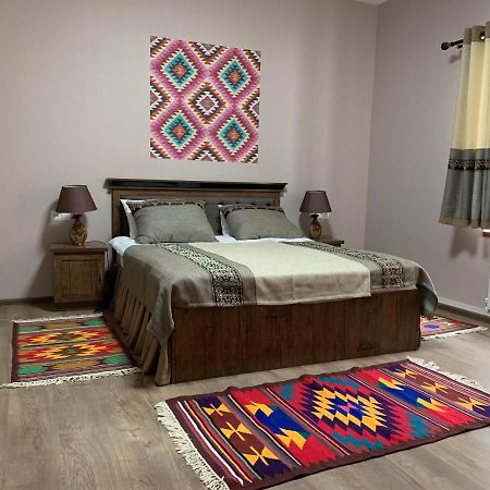 Hotel Al-Rajabiy Tashkent Bagian luar foto