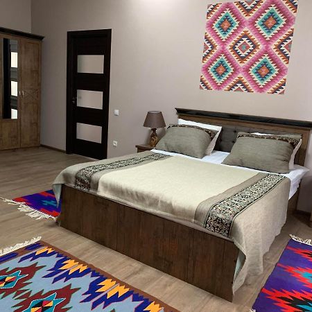 Hotel Al-Rajabiy Tashkent Bagian luar foto